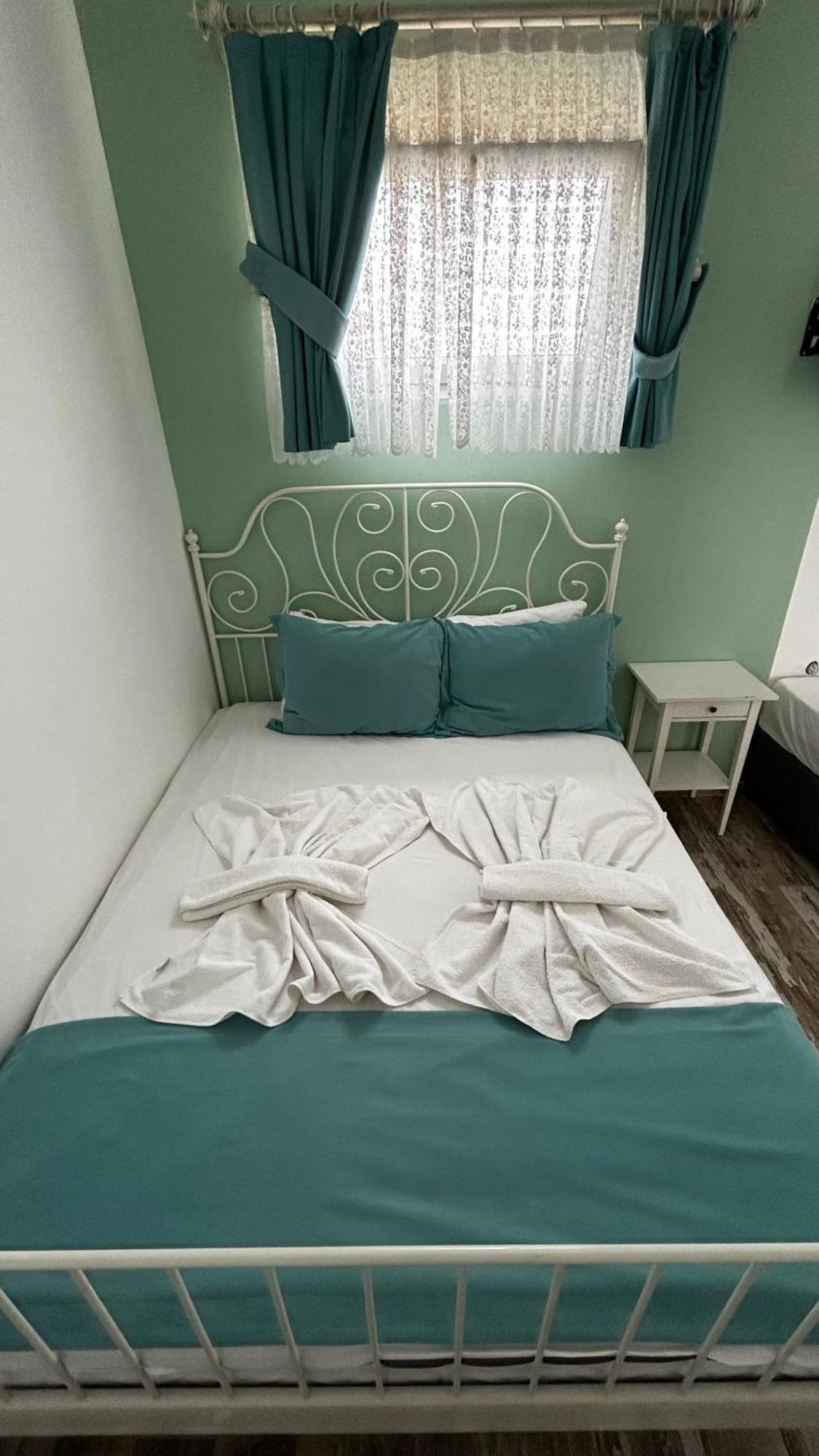 Maydanoz Otel Foca Εξωτερικό φωτογραφία